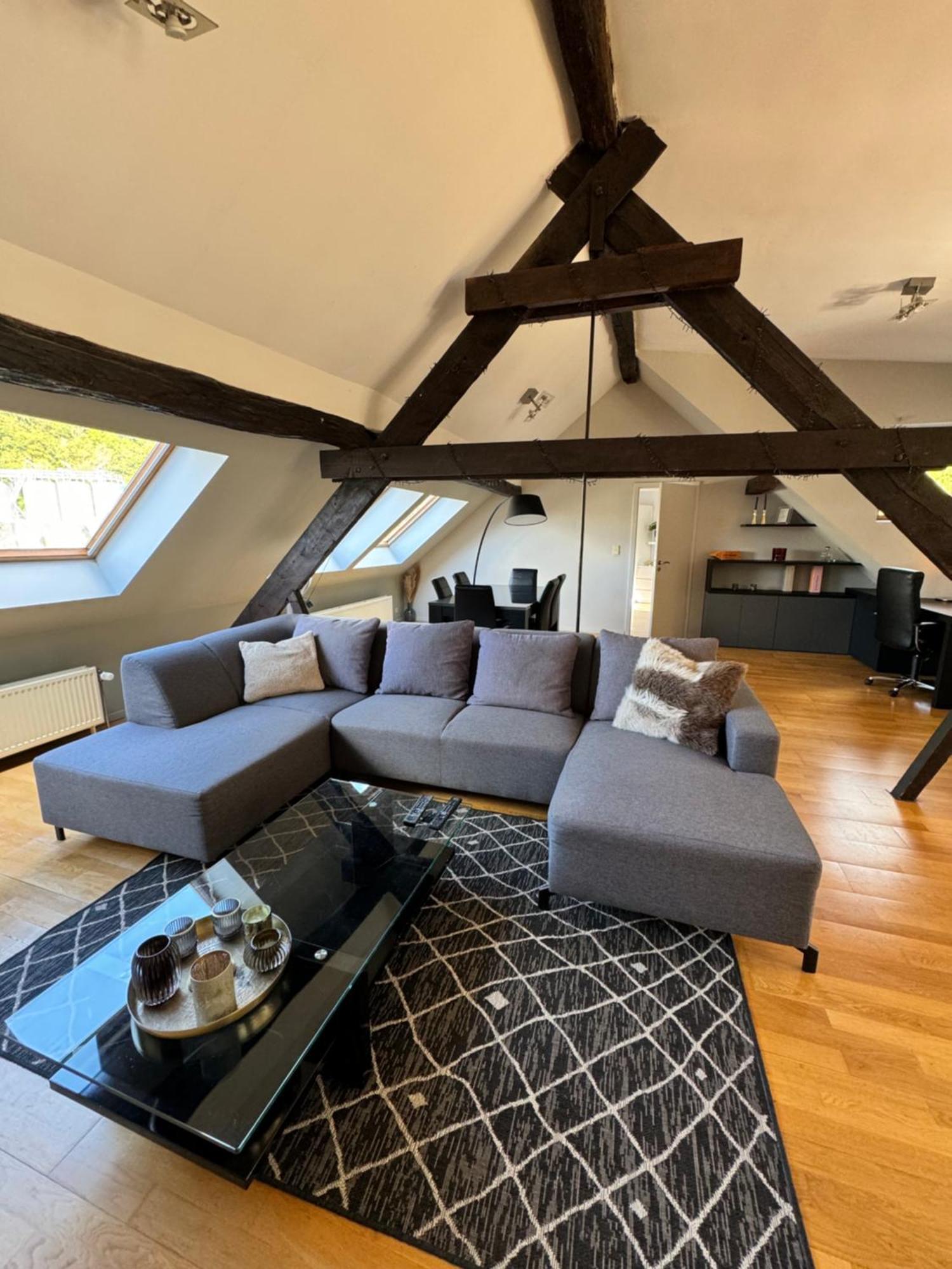 Apartment Lovely Loft For Romantic Getaway Or Family Trip *