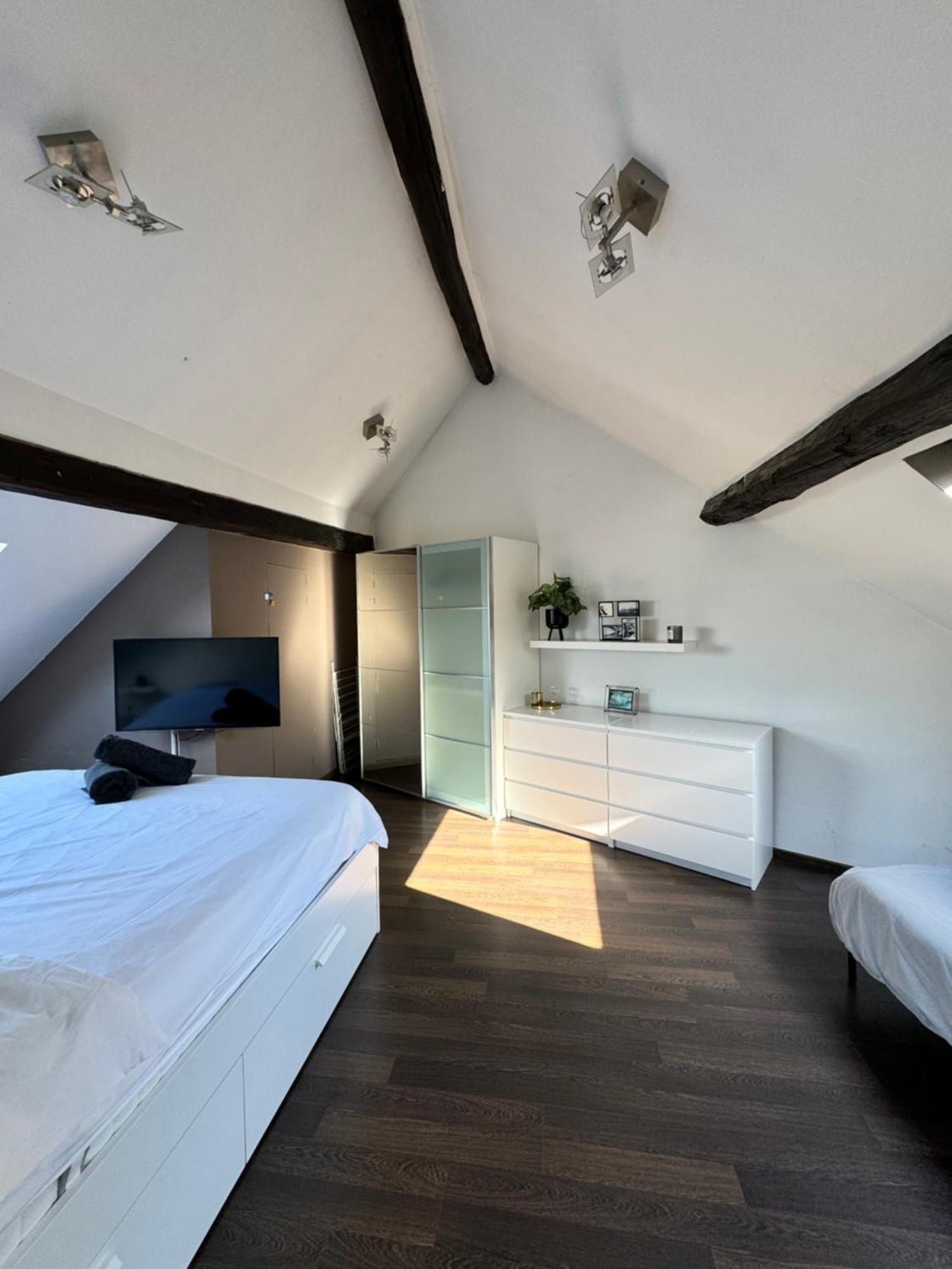 Apartment Lovely Loft For Romantic Getaway Or Family Trip *